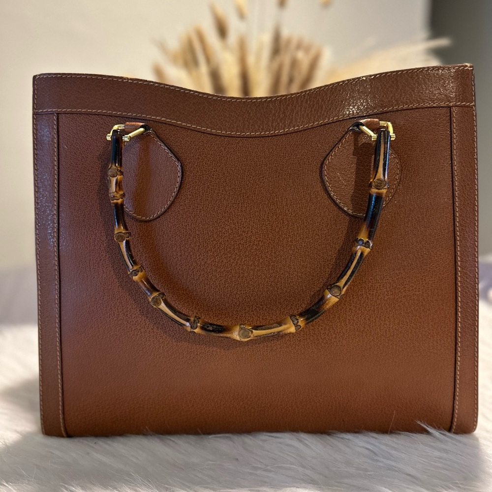 💯 authentic Gucci Diana Bamboo Bag